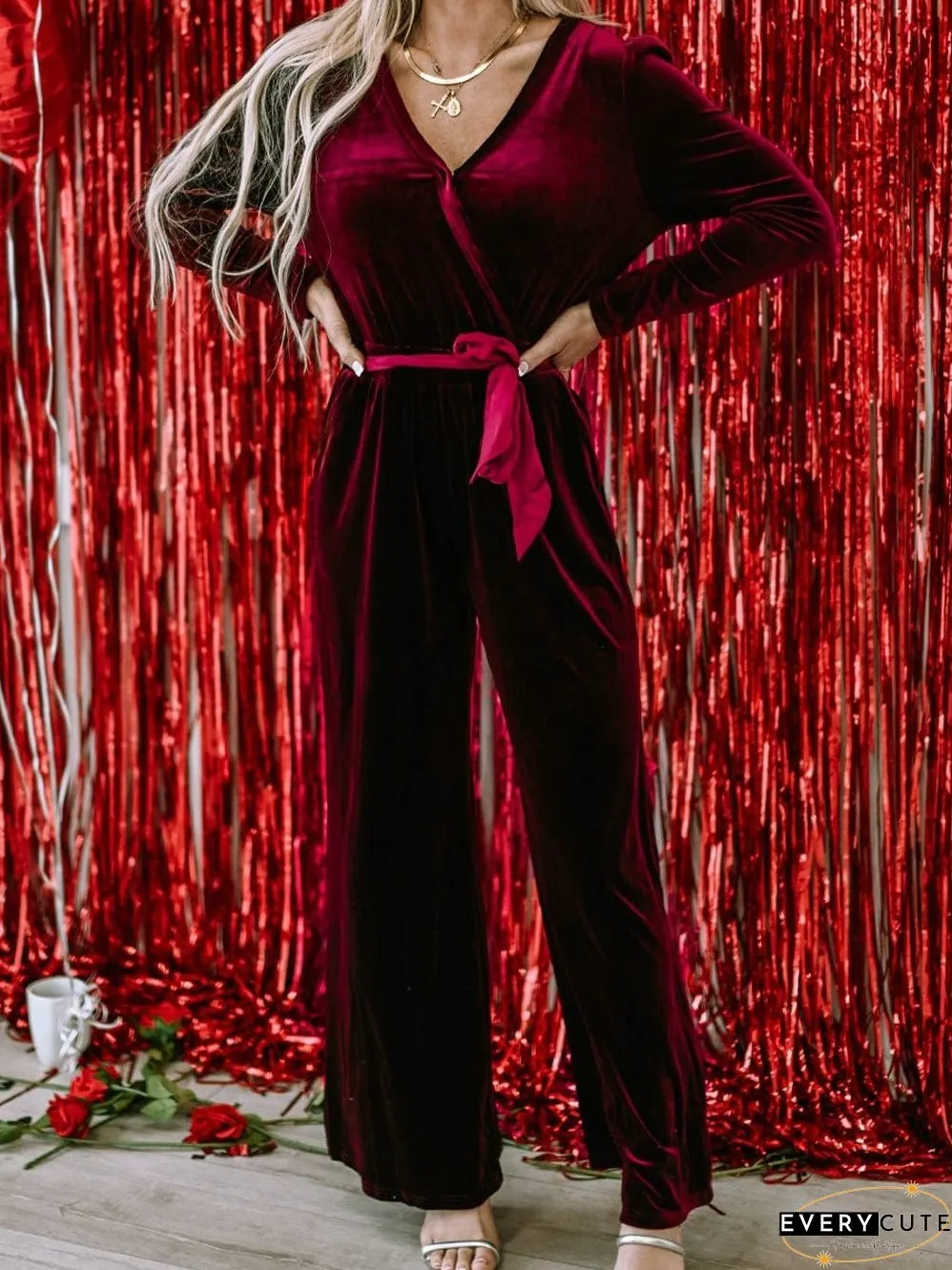 Long Jumpsuit in Velvet: Elegant and Comfortable