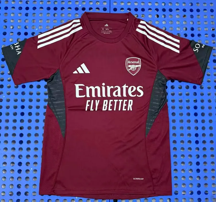 2025-26 Arsenal training kit, maroon jersey - fan version