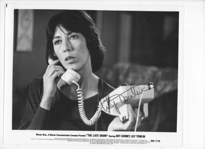 Authentic autograph Lily Tomlin