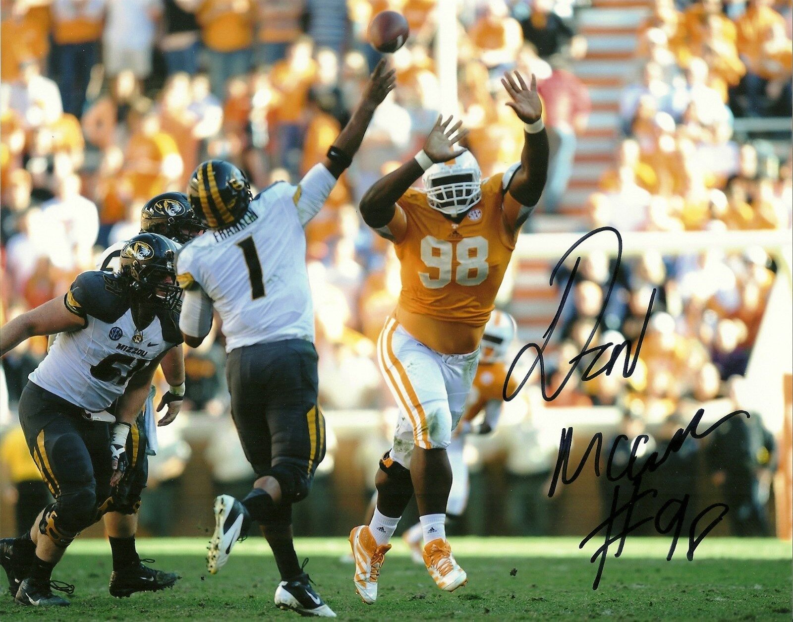 DANIEL McCULLERS HAND SIGNED TENNESSEE VOLUNTEERS 8X10 Photo Poster painting W/COA