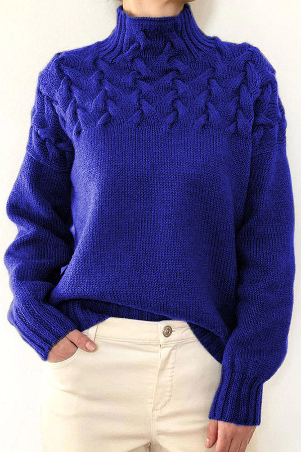 Yasmina | Fashionable and Minimalist winter Pullover