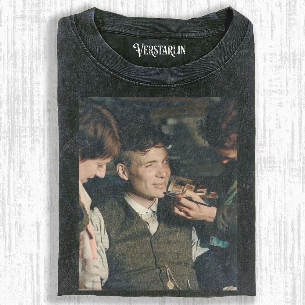 BEHIND-THE-SCENES SMILE T-SHIRT