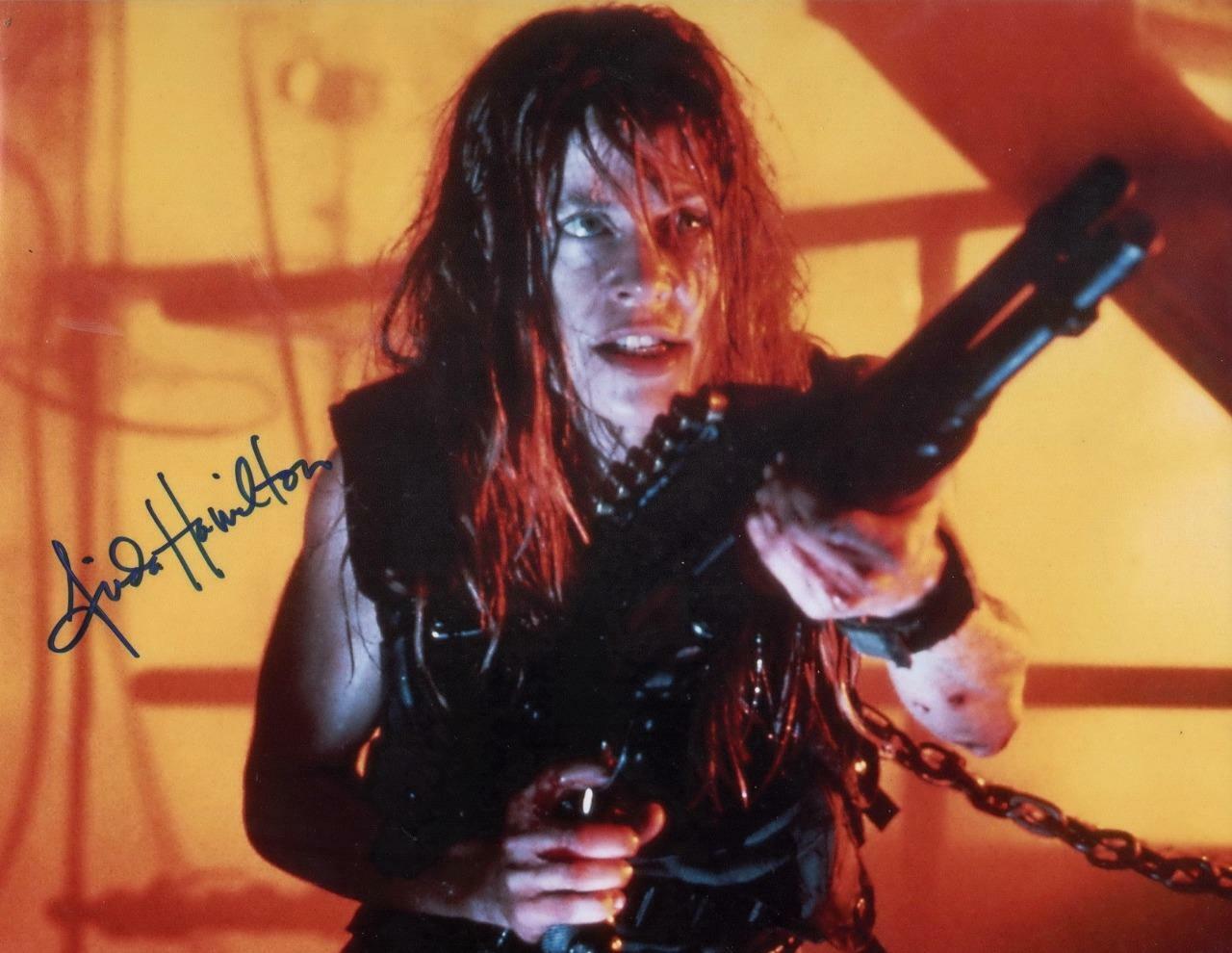 Linda Hamilton Terminator 2 SIGNED AUTOGRAPHED 10 X 8