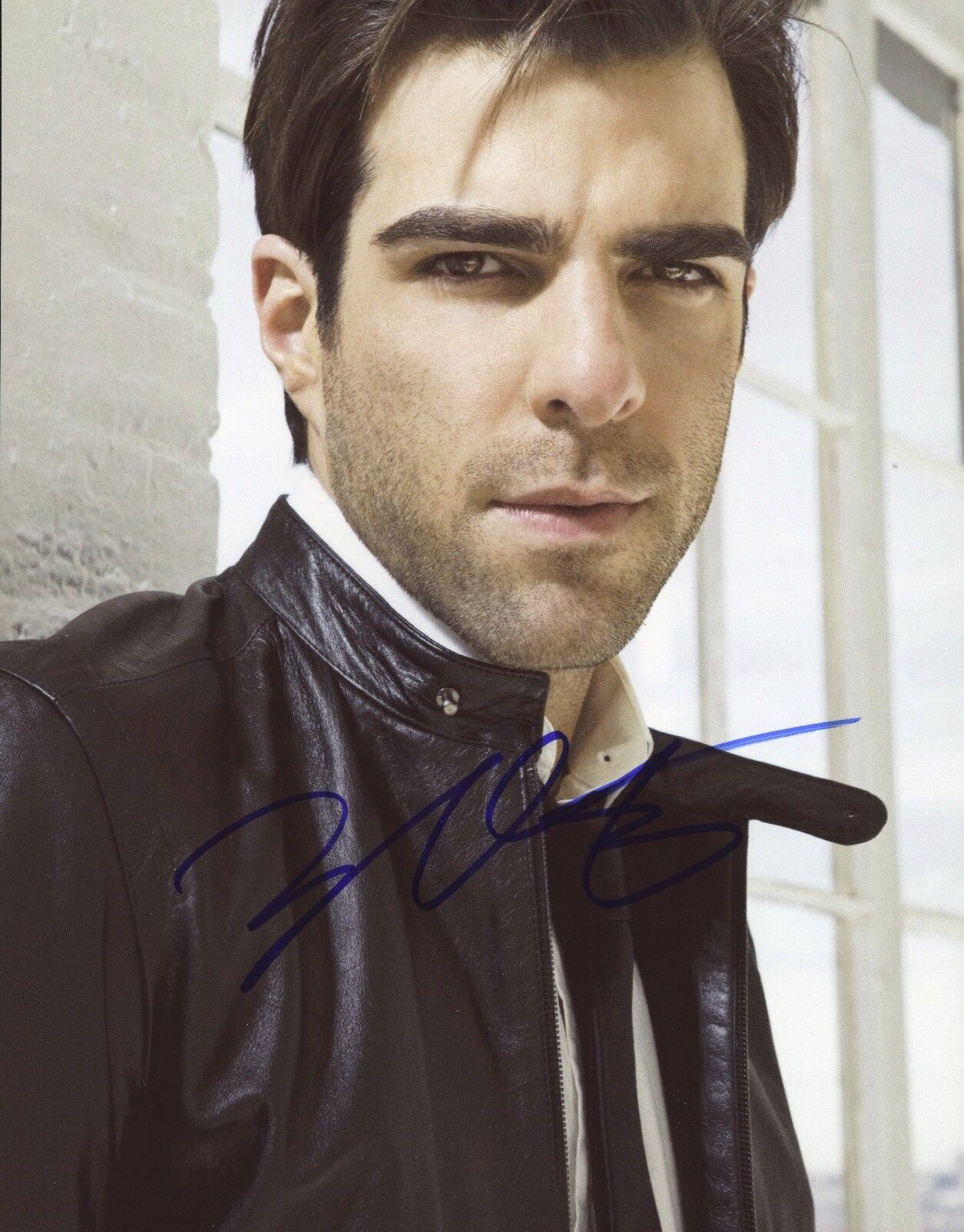 ZACHARY QUINTO Authentic Hand-Signed STAR TREK - SPOCK