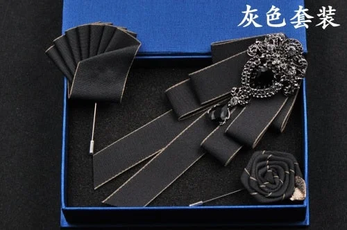 High-quality Fashion Handmade Red Diamond Bow Tie Wedding Collar Bowtie Brooch Pocket Towel Square Set Gifts for Men Accessories