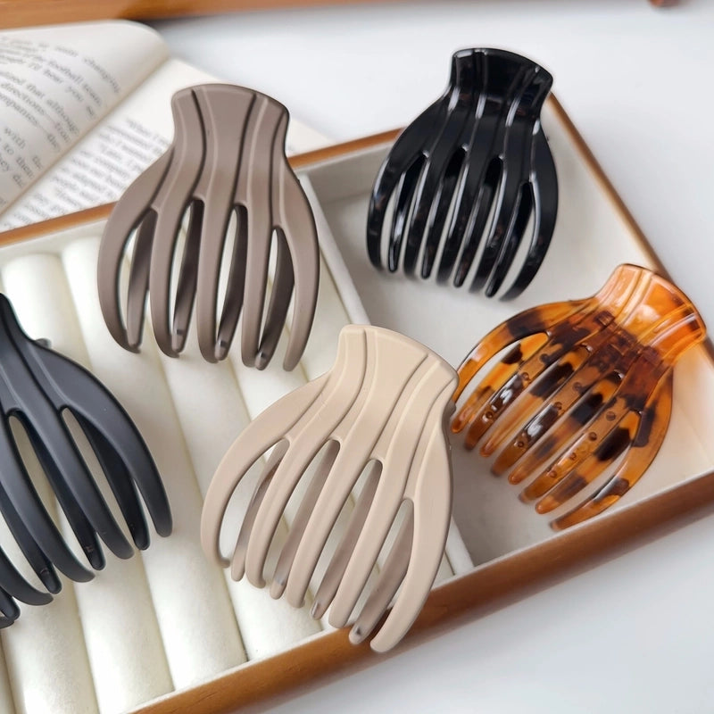 Minimalist Women’s Solid Color Plastic Resin Stoving Varnish Hair Claws