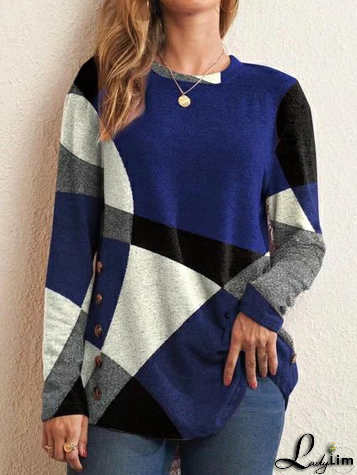 Effortless and Trendy winter garment