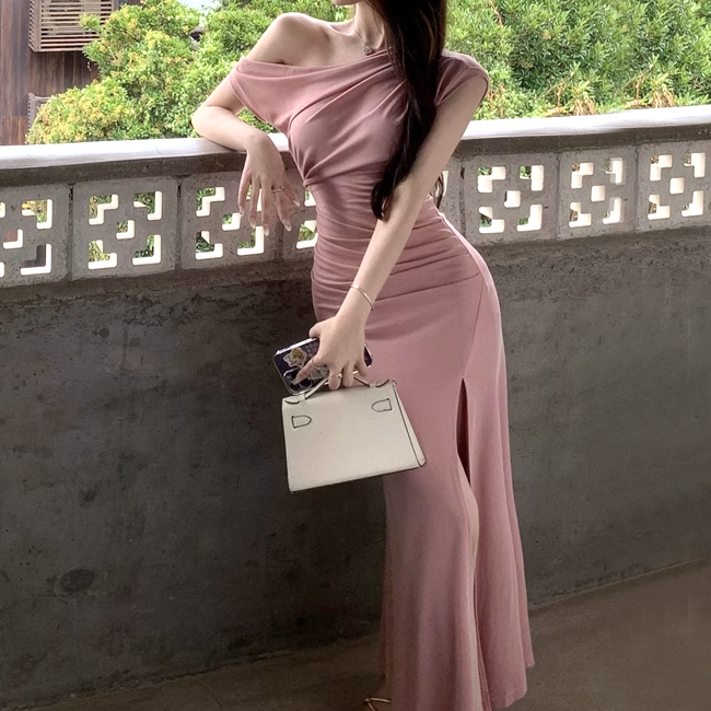Slant Shoulder Slit Slim Solid Color Long Dress
