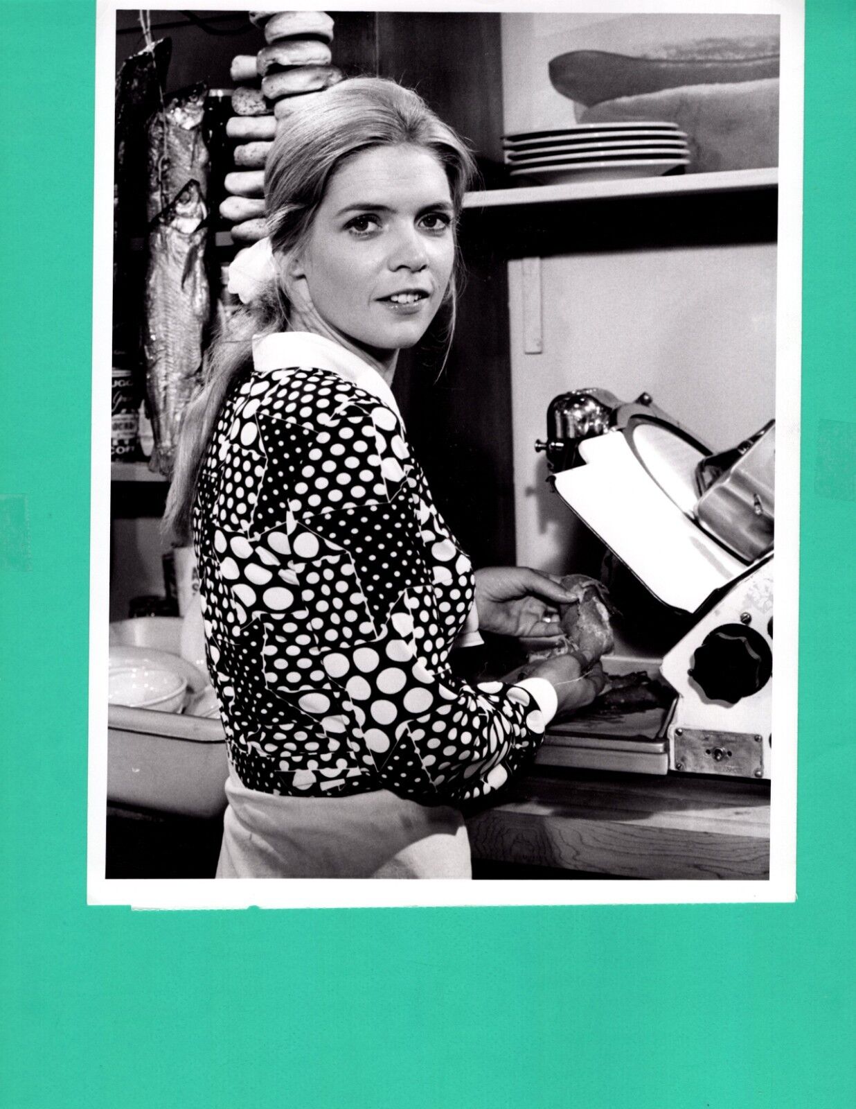 MEREDITH BAXTER Actress 1972 Bridget Loves Bernie News Press Promo Photo Poster painting 7x9 CBS