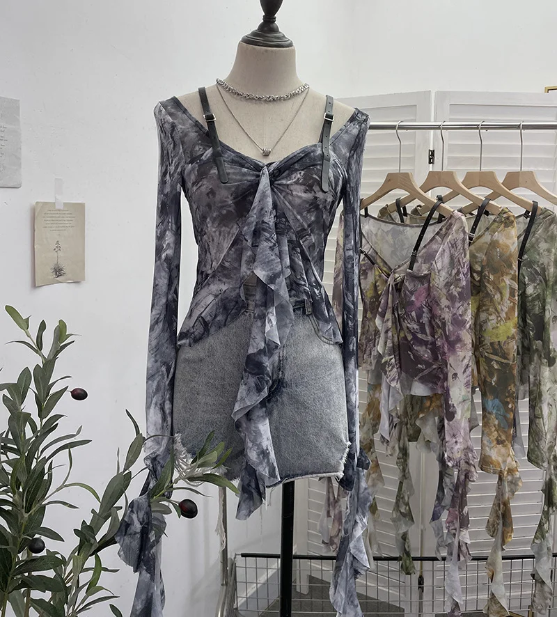 Uveng French Retro Oil Painting Wind Dyed Lotus Leaf Side Sling T-Shirts Long Sleeves Drifting Coat 2658