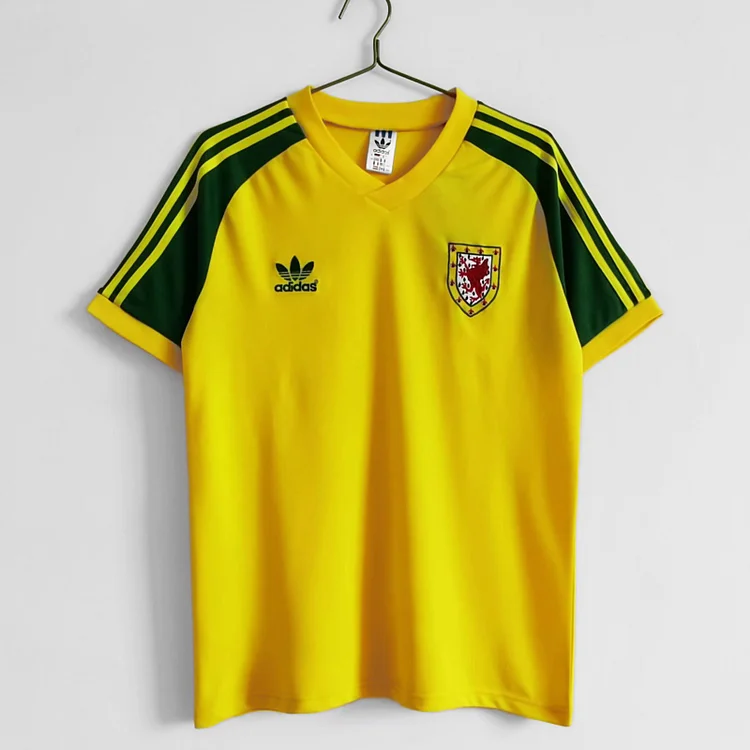 1982 Wales away retro jersey 1:1 Thai quality