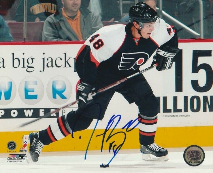 DANIEL BRIERE SIGNED PHILADELPHIA FLYERS 8x10 Photo Poster painting #2 Autograph