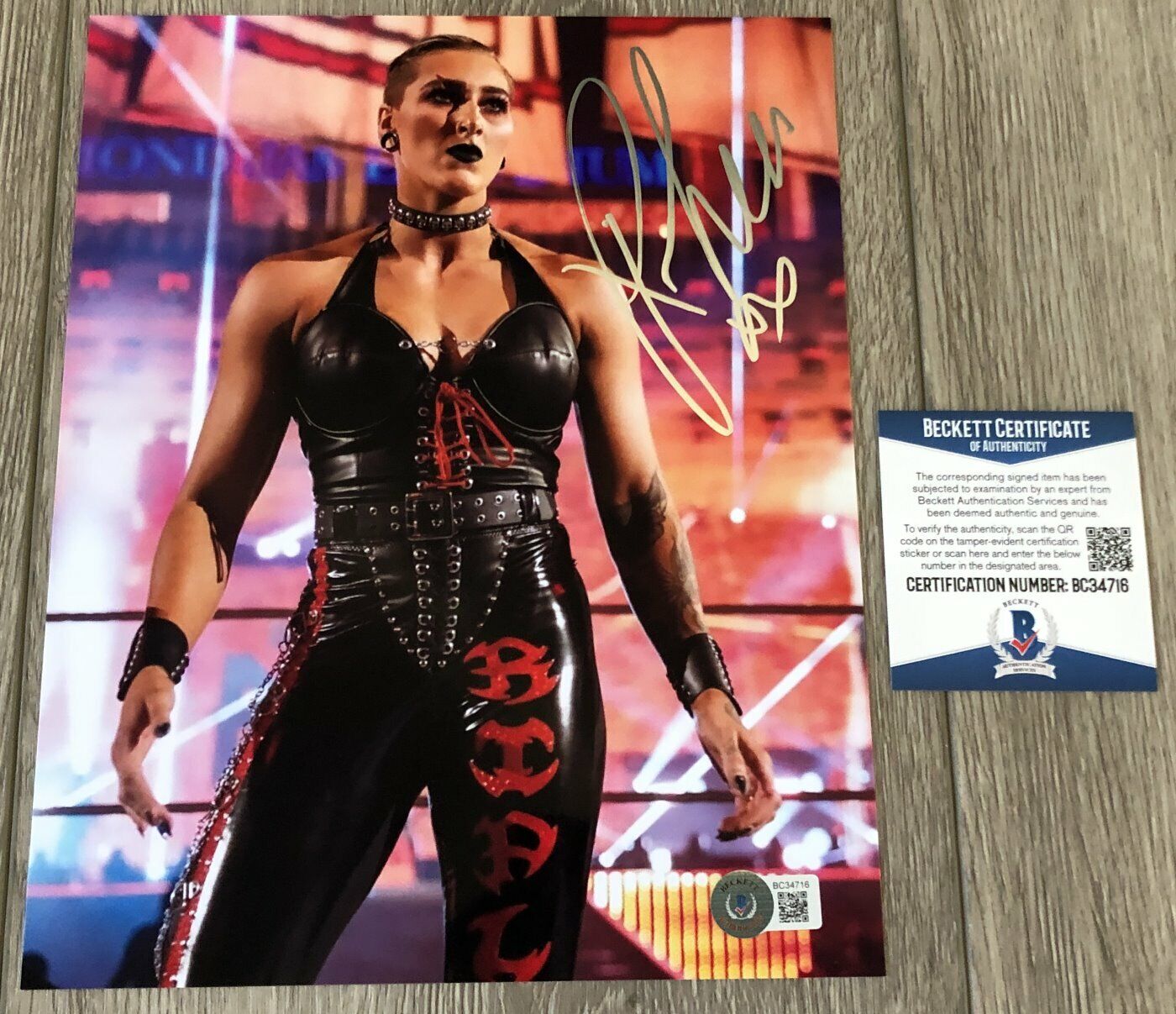 RHEA RIPLEY SIGNED AUTOGRAPH WWE RAW NXT 8x10 Photo Poster painting D w/PROOF & BECKETT BAS COA