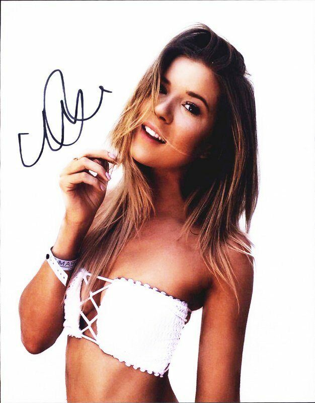 Meghan Rienks authentic signed celebrity 8x10 Photo Poster painting W/Cert Autographed D3