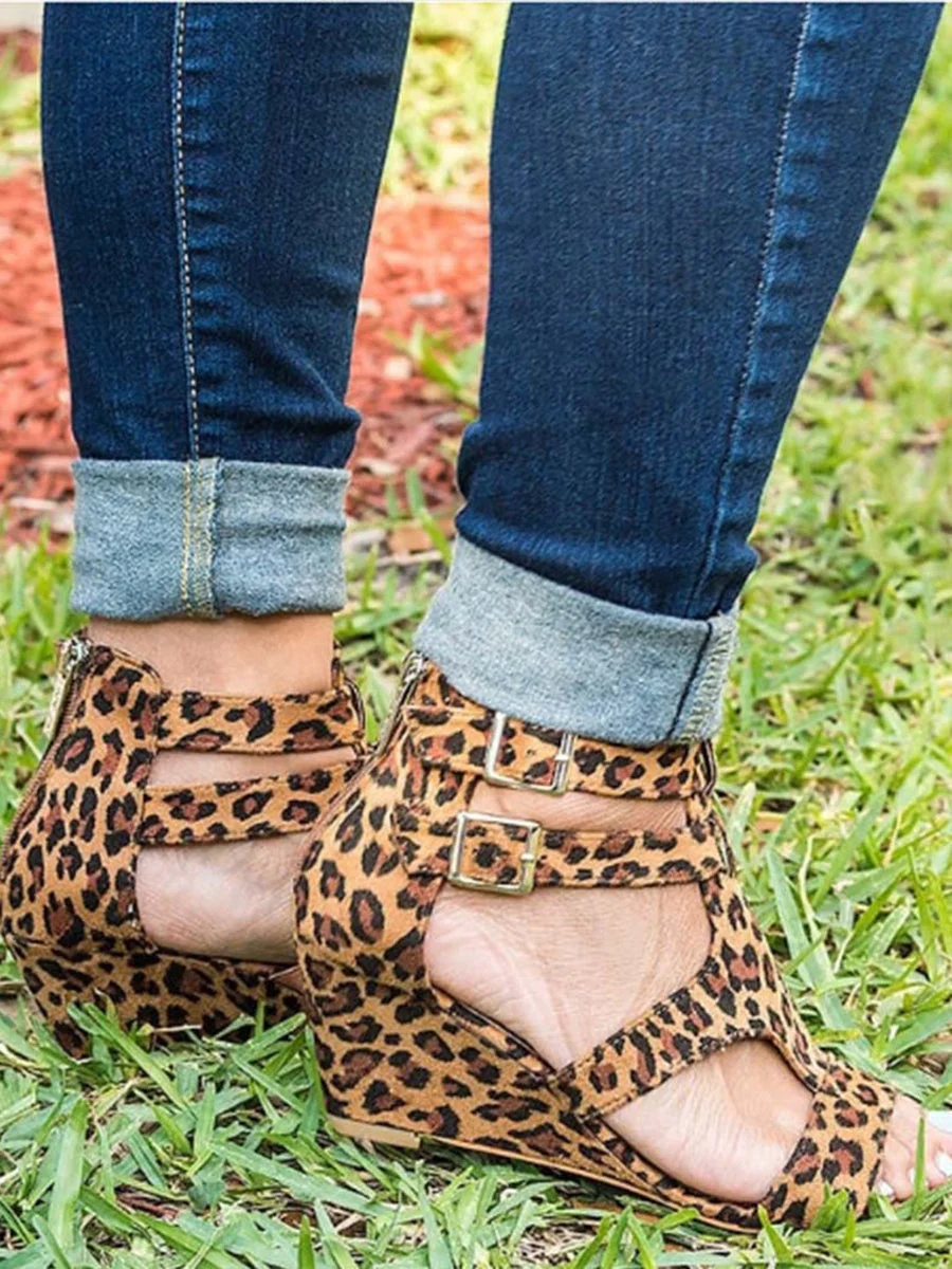 Leopard Printed Buckle Strap Sandals