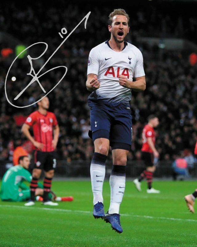 Harry Kane - Tottenham Hotspur Autograph Signed Photo Poster painting Print