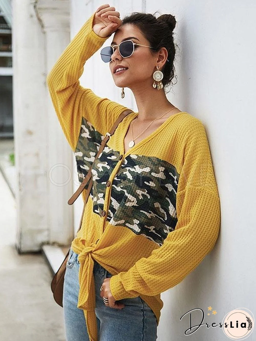 Camouflage Stitching V-neck Knit Sweater