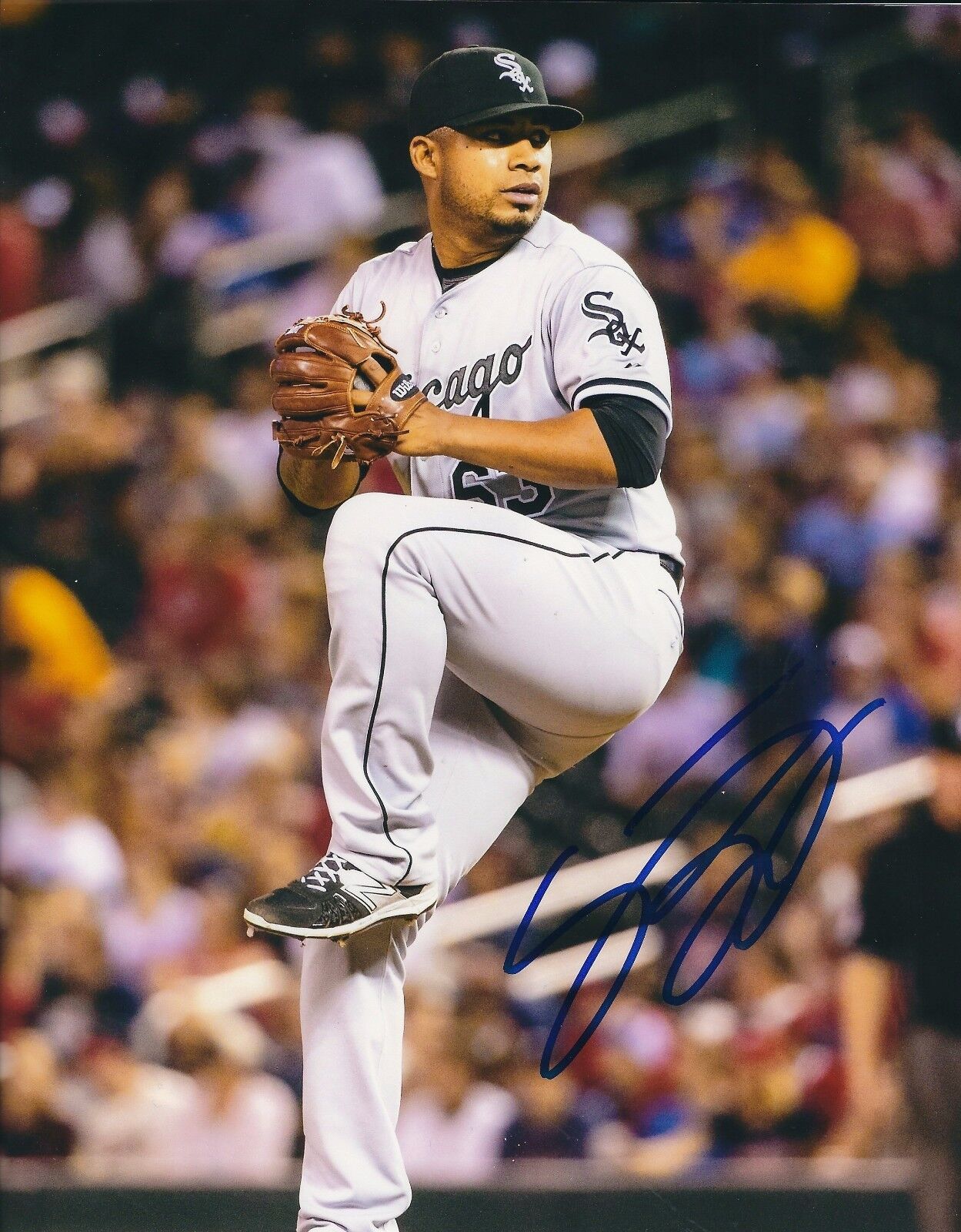 Signed 8x10 JUNIOR GUERRA Chicago White Sox Autographed Photo Poster painting - COA