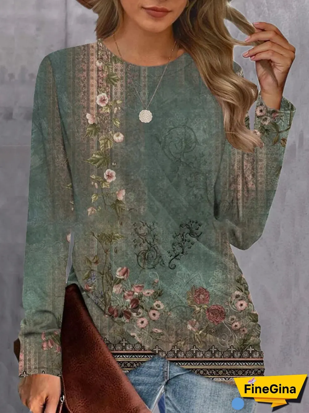 Women's Graphic Printed Scoop Neck Long Sleeve Top