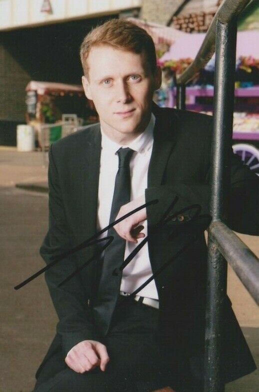 Jamie Borthwick **HAND SIGNED** 6x4 Photo Poster painting ~ Eastenders Jay ~ AUTOGRAPHED