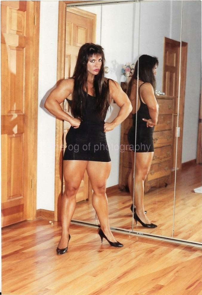 ATHENA ANIS 80's 90's FOUND Photo Poster painting Color FEMALE BODYBUILDER Original EN 18 26 O