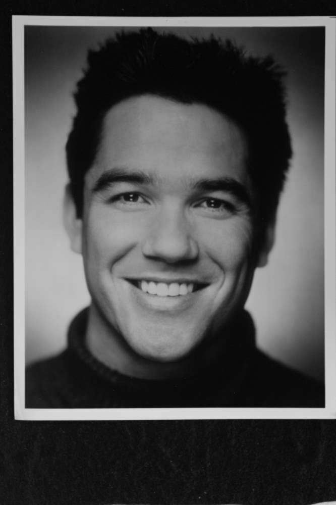 Dean Cain - 8x10 Headshot Photo Poster painting with Resume - Lois & Clark