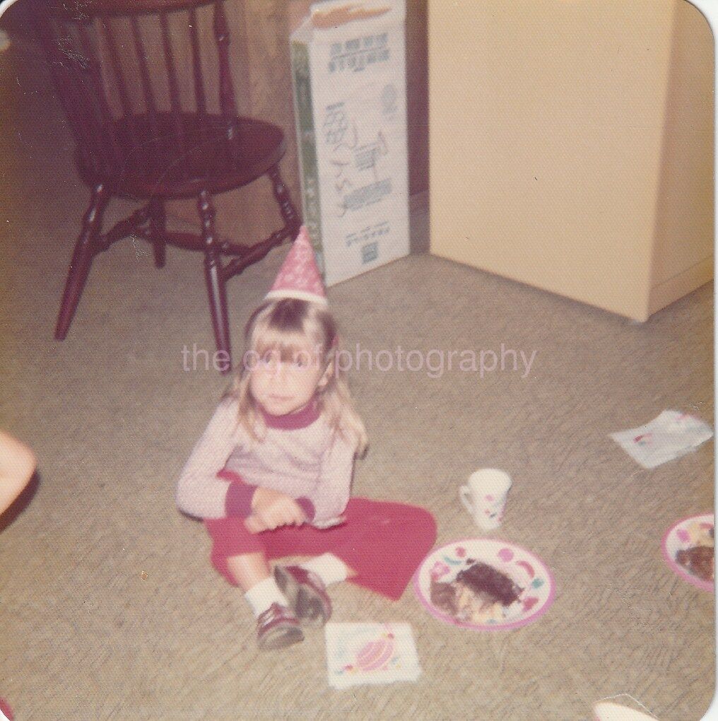 70s Party Girl FOUND Photo Poster paintingGRAPH ColorOriginal BIRTHDAY 91 9 S