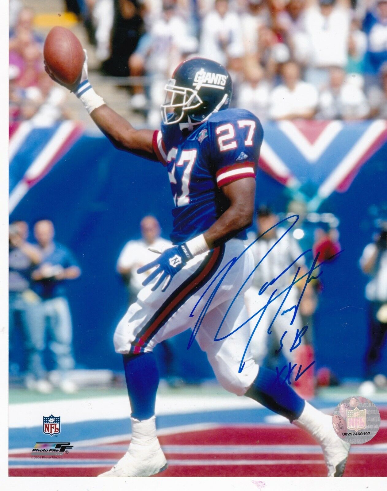 RODNEY HAMPTON NEW YORK GIANTS SB XXV CHAMPS ACTION SIGNED 8x10 Photo Poster painting