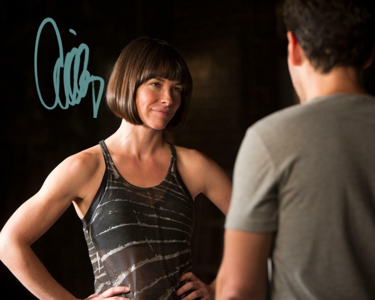 EVANGELINE LILLY Ant-man Marvel SIGNED AUTOGRPHED 10 X 8