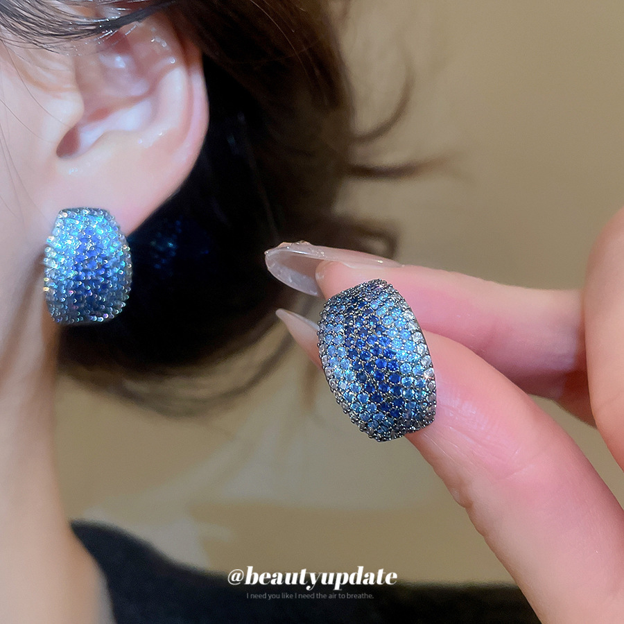 Silver Needle Super Sparkling Zirconia C-Shaped Stud Earrings - Niche High-End Style Unique Fashion Earrings Light Luxury Elegance Versatile Earrings for Women