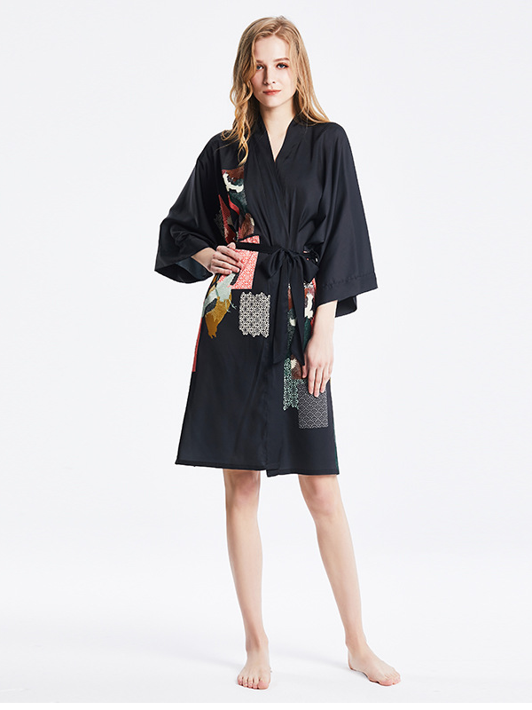 19 MOMME Kimono en soie imprimé grue noir - grande taille-Soie Plus