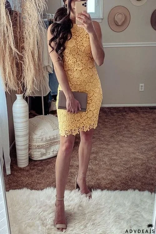Halter Neck Lace Bodycon Dress
