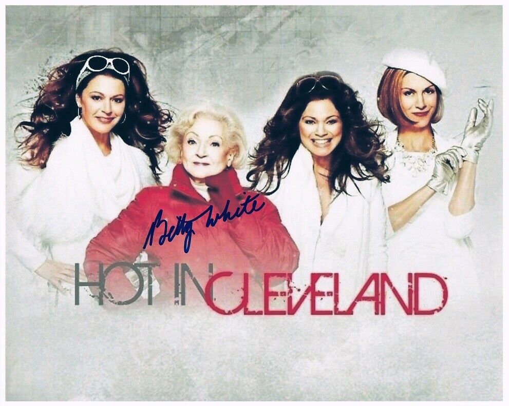 BETTY WHITE signed HOT IN CLEVELAND 8x10 w/ coa NICE CAST COLOR MINI-POSTER