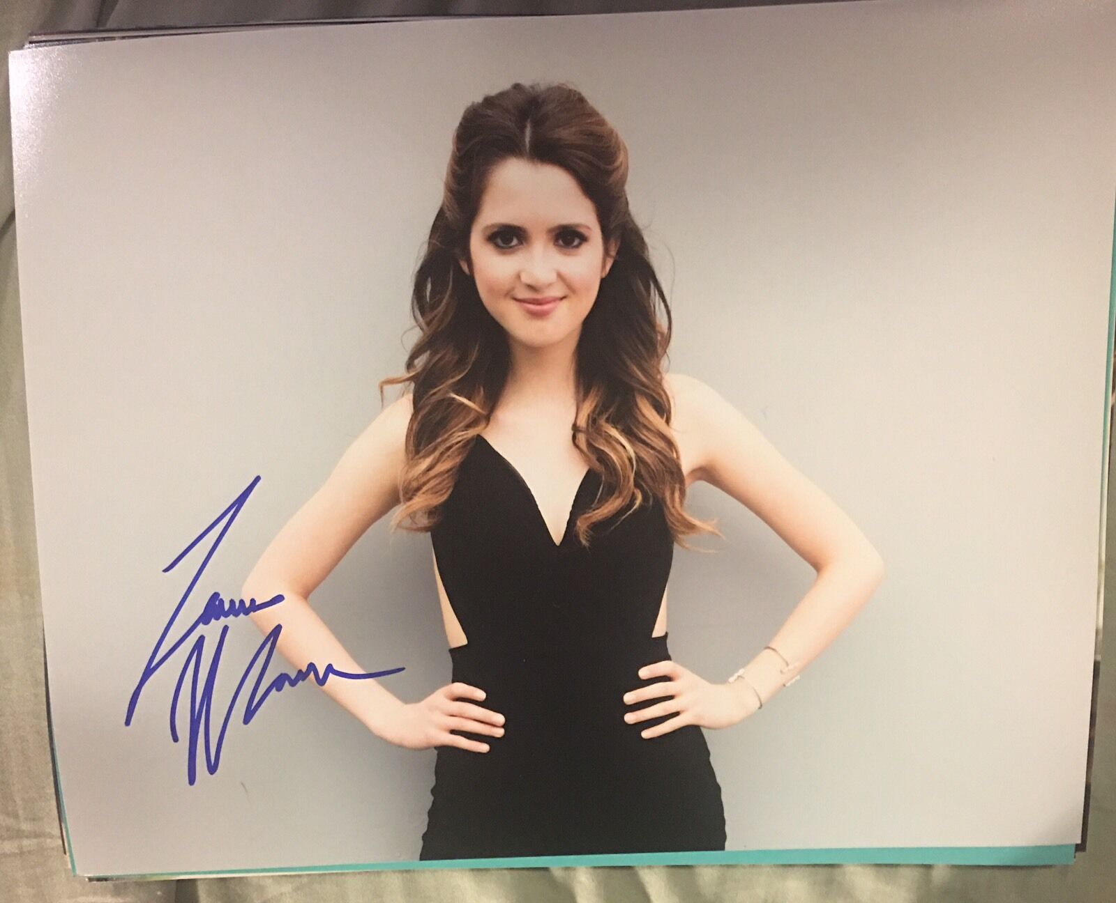 Laura Marano Signed 8x10 Photo Poster painting COA Autograph Disney Austin And Ally M4 HOT!!!