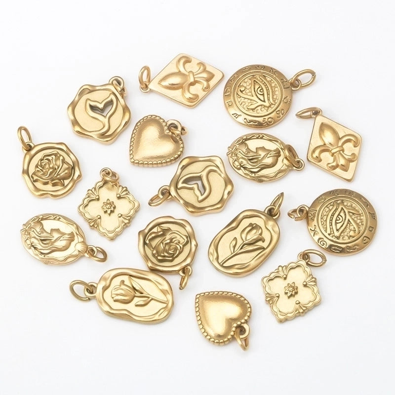 1 Piece Titanium Steel Devil’s Eye Heart Shape Rose Pendant