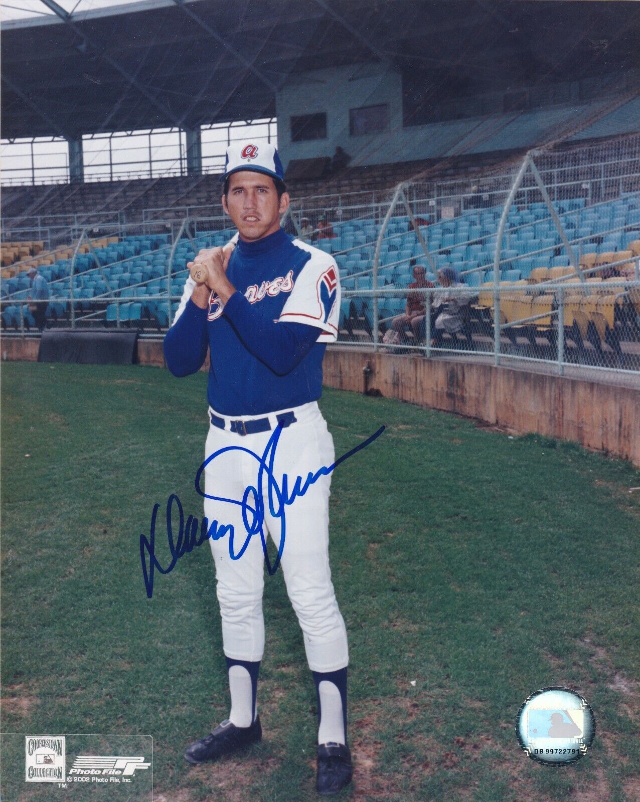 DAVEY JOHNSON ATLANTA BRAVES ACTION SIGNED 8x10