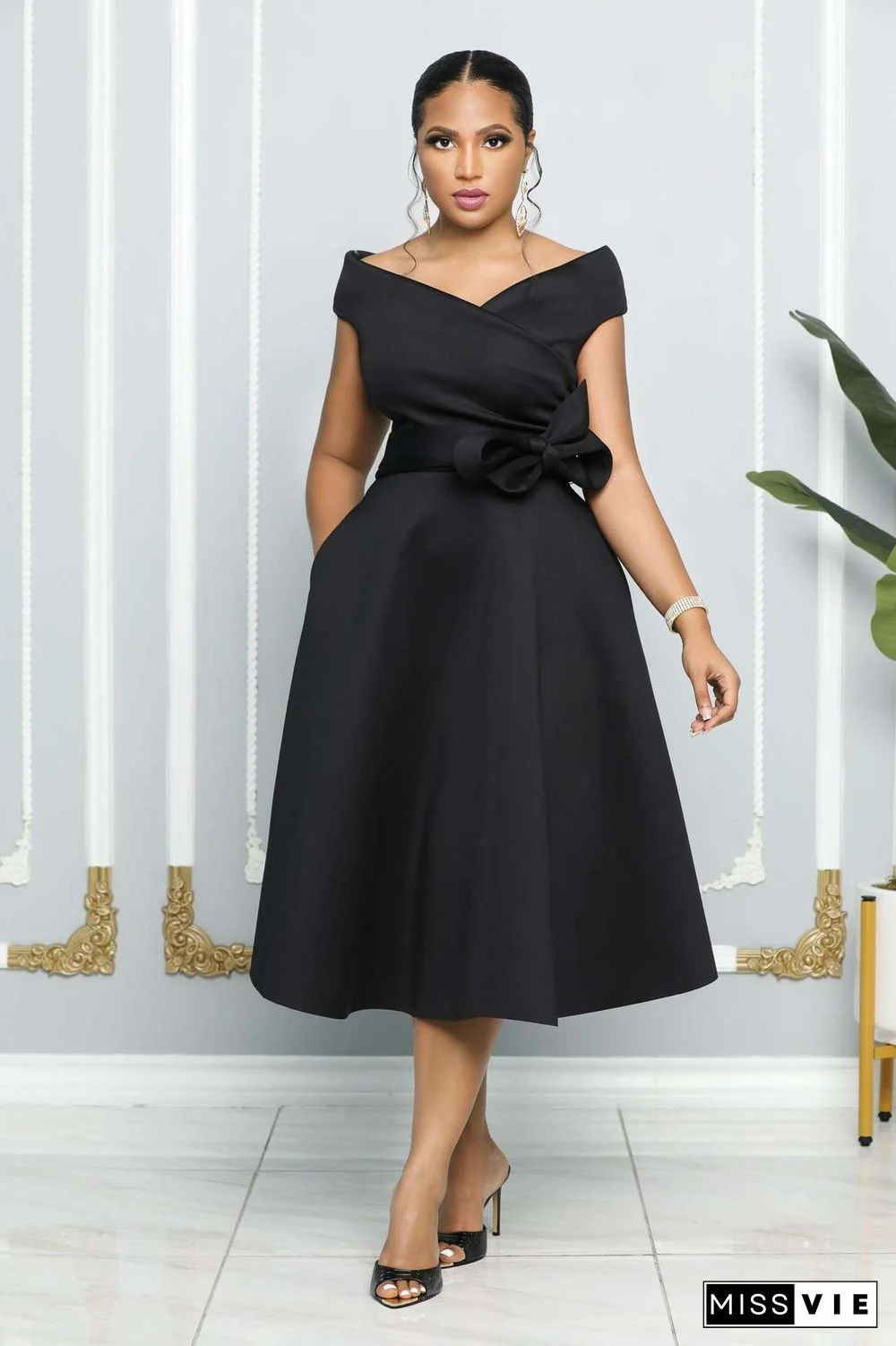 Elegant Off Shoulder with Sashes A Line Dresses