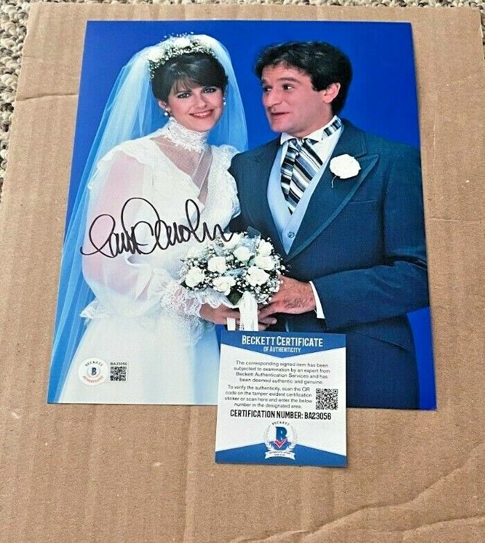 PAM DAWBER SIGNED MORK & MINDY 8X10 Photo Poster painting BECKETT CERTIFIED BAS #5