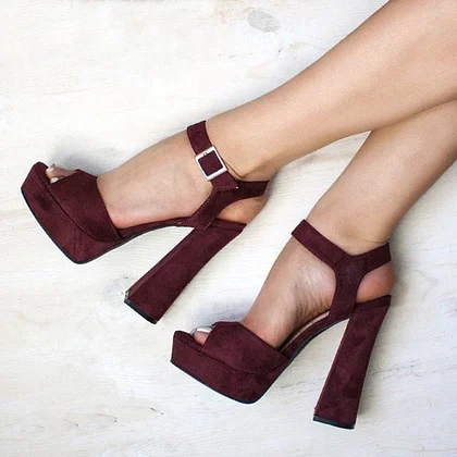 Burgundy chunky heels hotsell