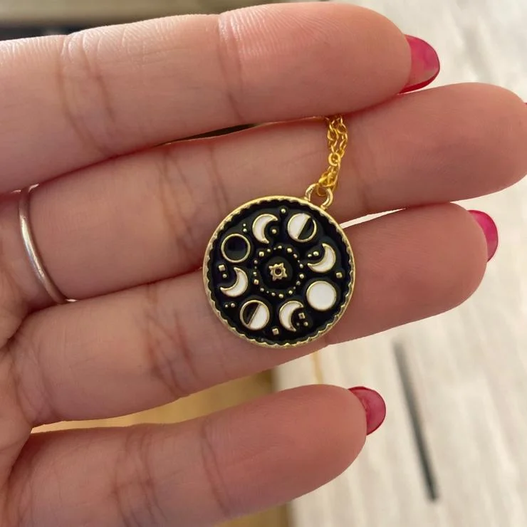 Moon Phase Change Necklace