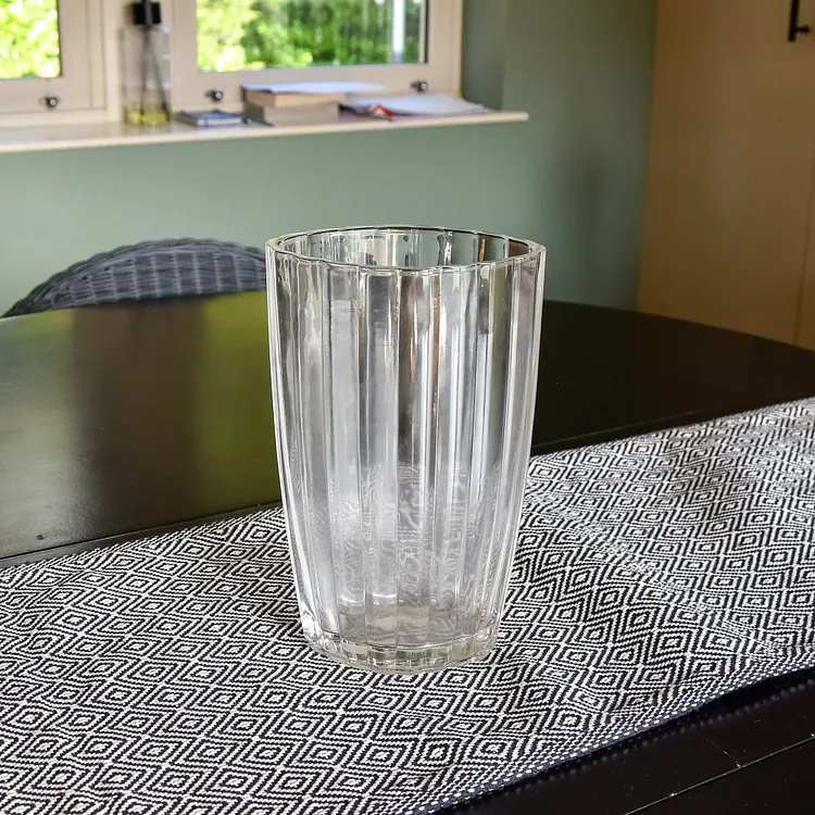 Elegant Clear Glass Vase with Stylish Ridges