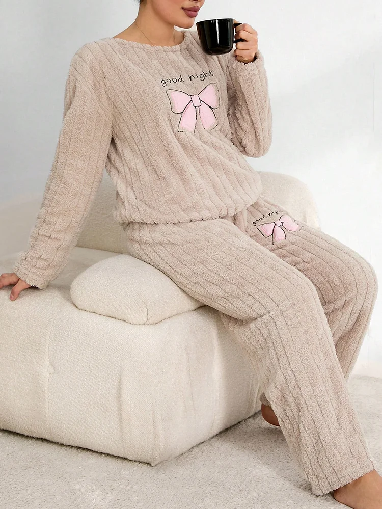  Embroidery Crew Neck Raglan Long Sleeve Fleece Top And Pants Casual Pajama Set For Autumn 