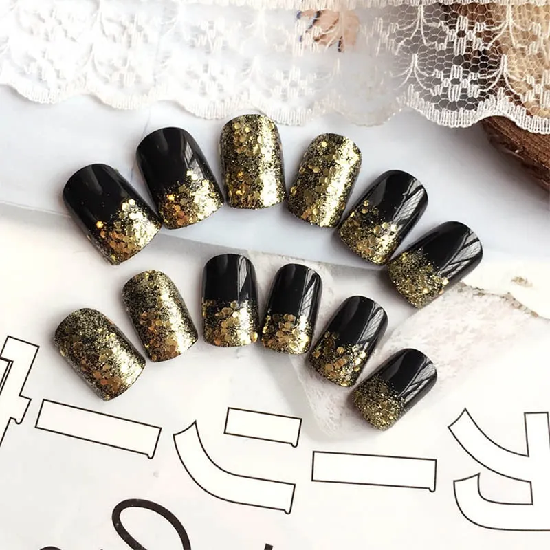 24pcs/boxed Beauty press on nails with Glue Short Size  with Gold Big Sequins False Nail Ladies  Black Color Party acrylic nails-Nail Inspo