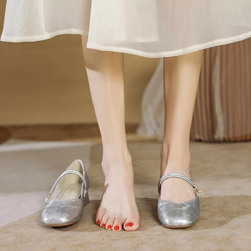 Uveng Uveng Head Mary Jane Shoes Female 2024 New Summer Fairy Wind Elegant In Thick Heel Gentle Silver Single Shoes With Skirt