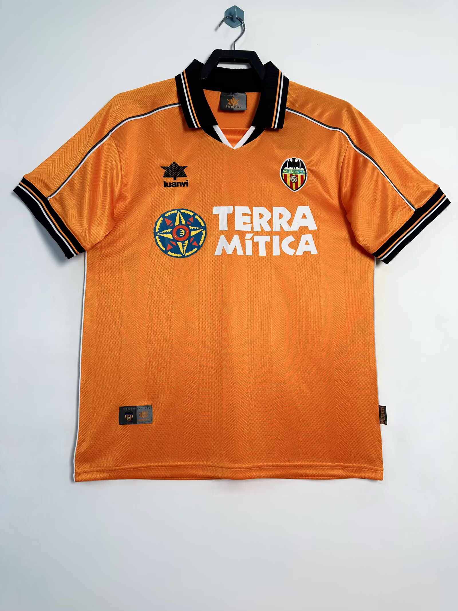 1999/00-A-VAL-RETRO-B00502