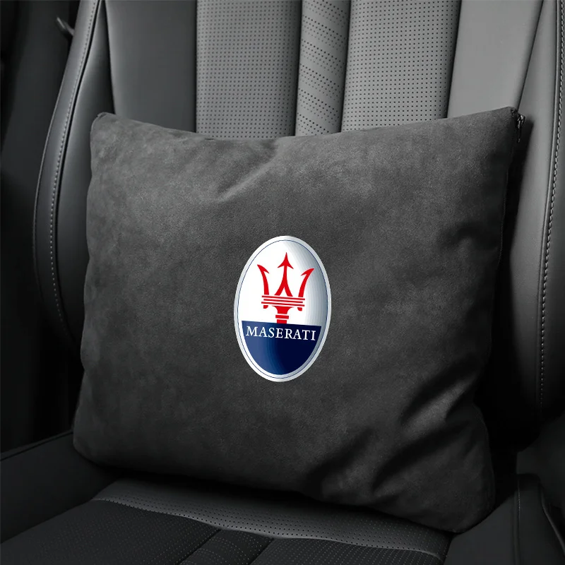 Dual-purpose car pillow/quilt 