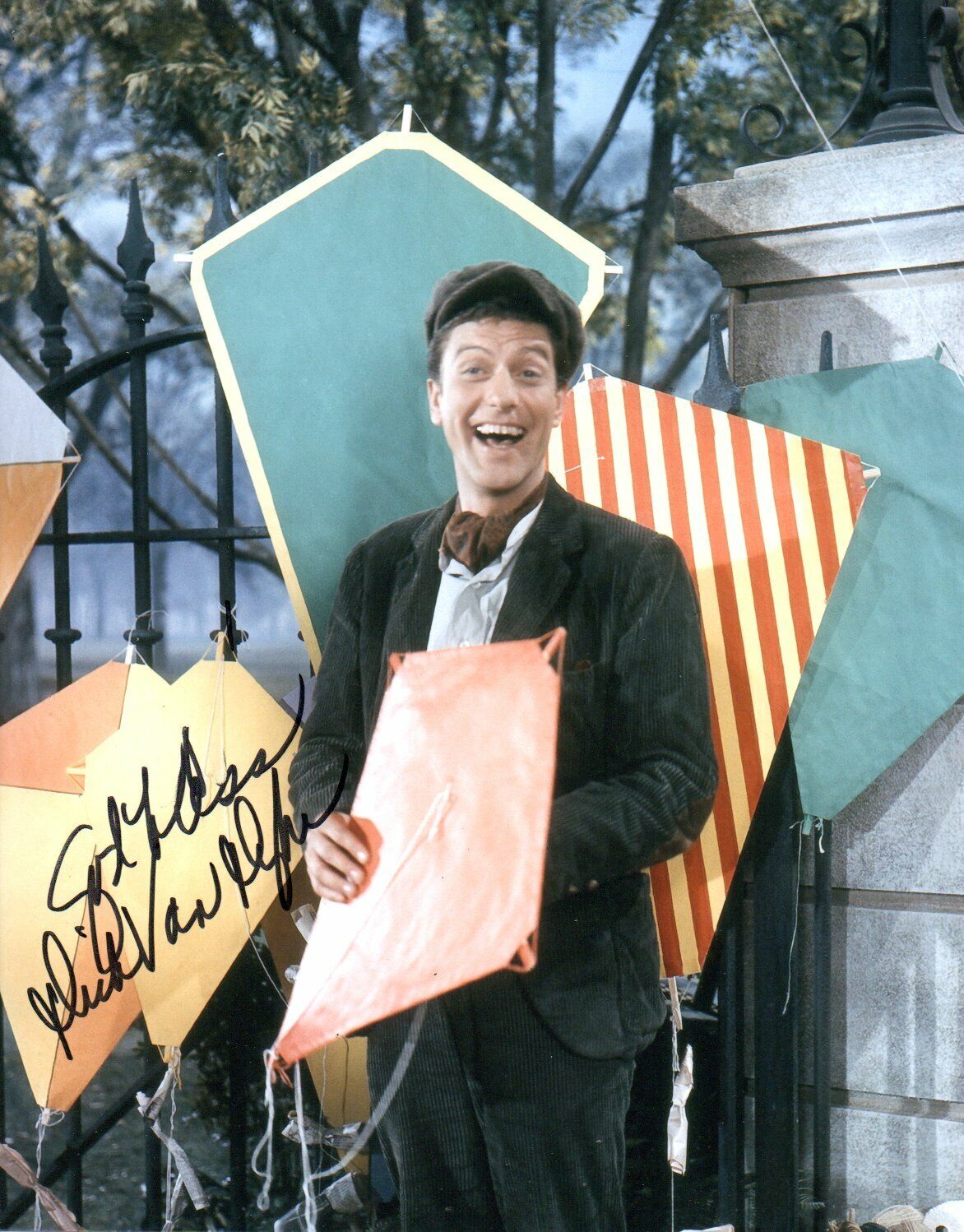 Dick Van Dyke Hand Signed 10 by 8 inches Photo Poster painting Autograph Mary Poppins Chitty