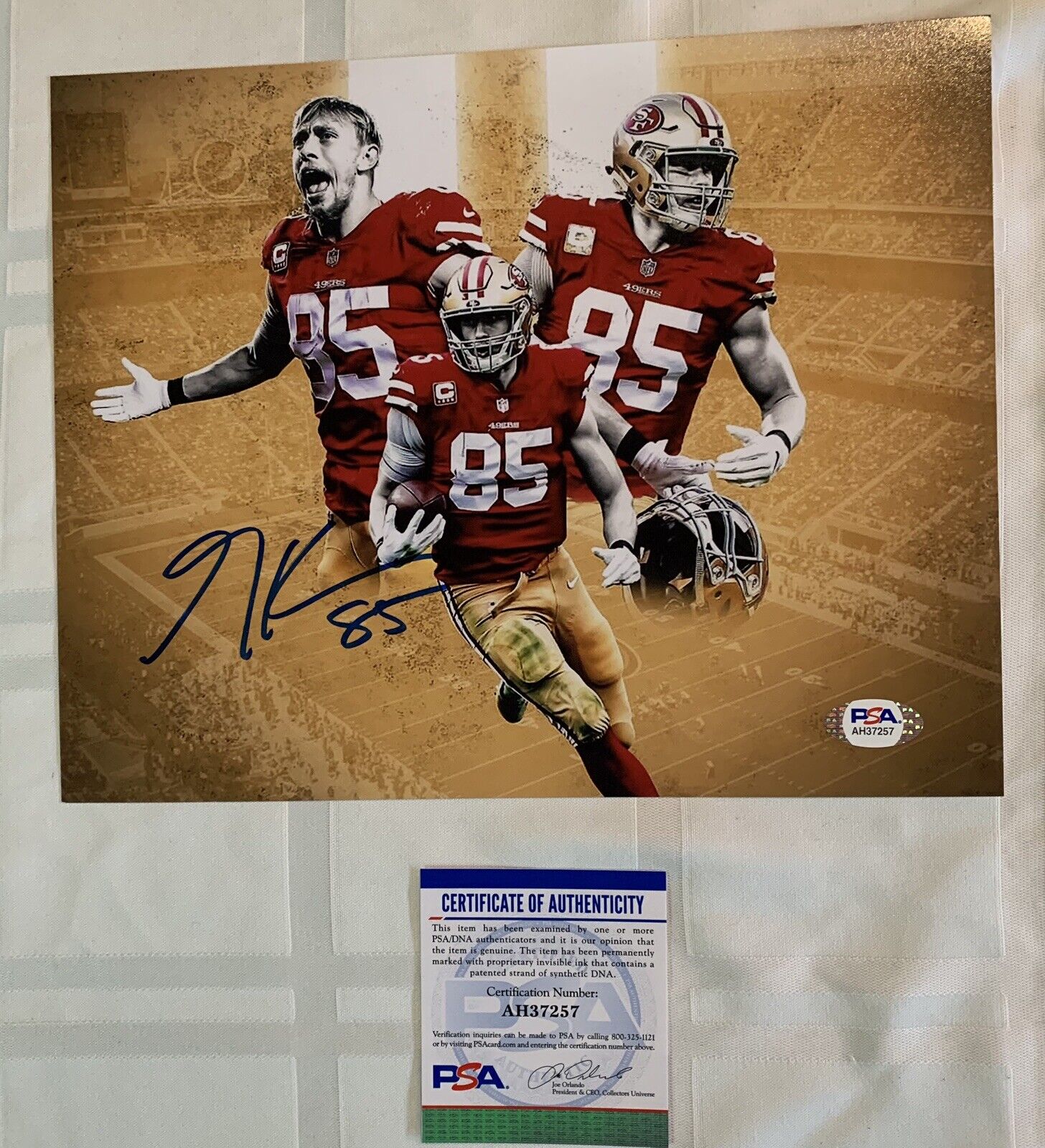 George Kittle Signed 8x10 Photo Poster painting Pic Auto Niners Psa Coa Auto Niners