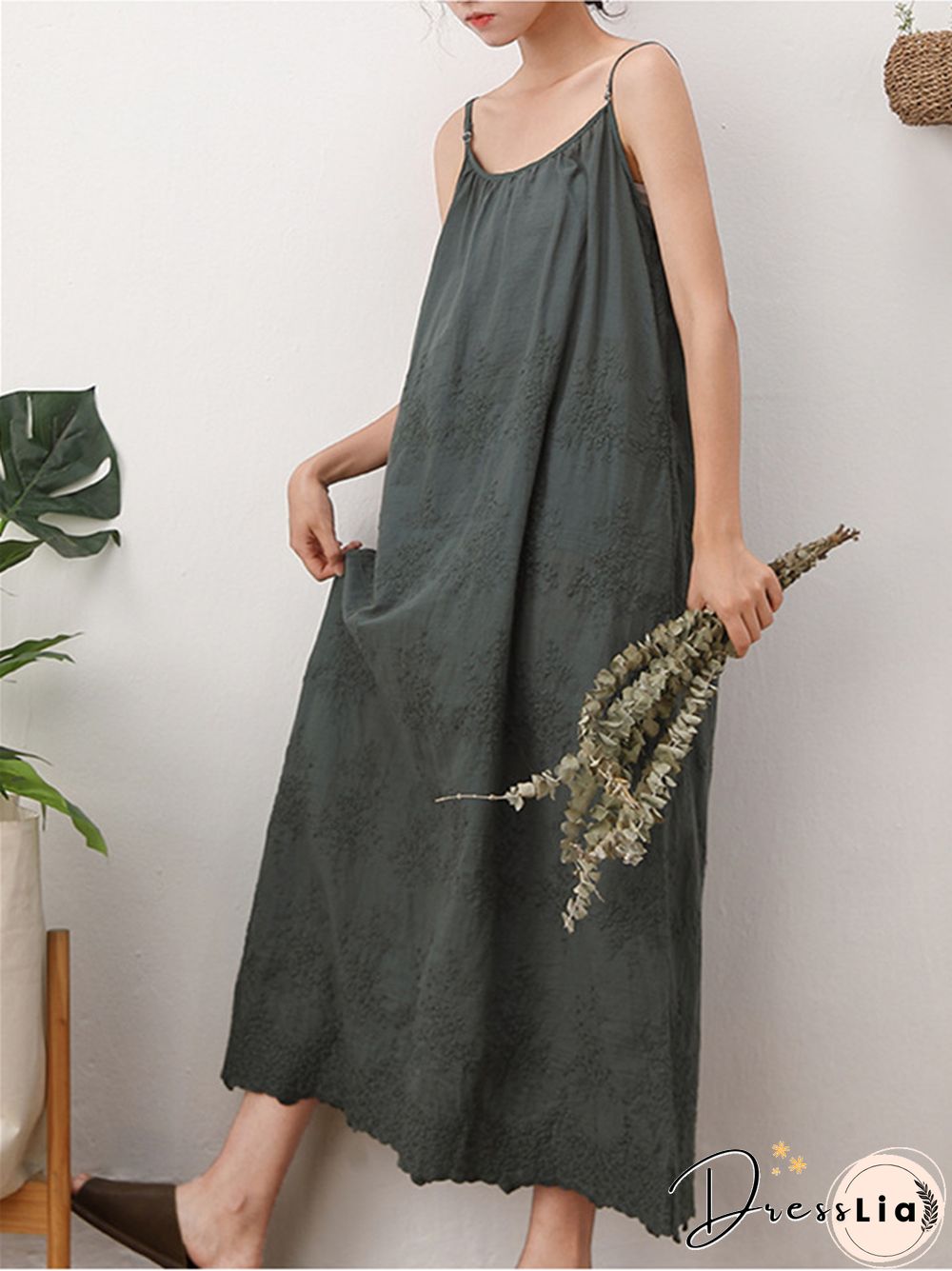 Fresh and Sweet Pure Color Dress Embroidered Loose Cotton Linen Skirt