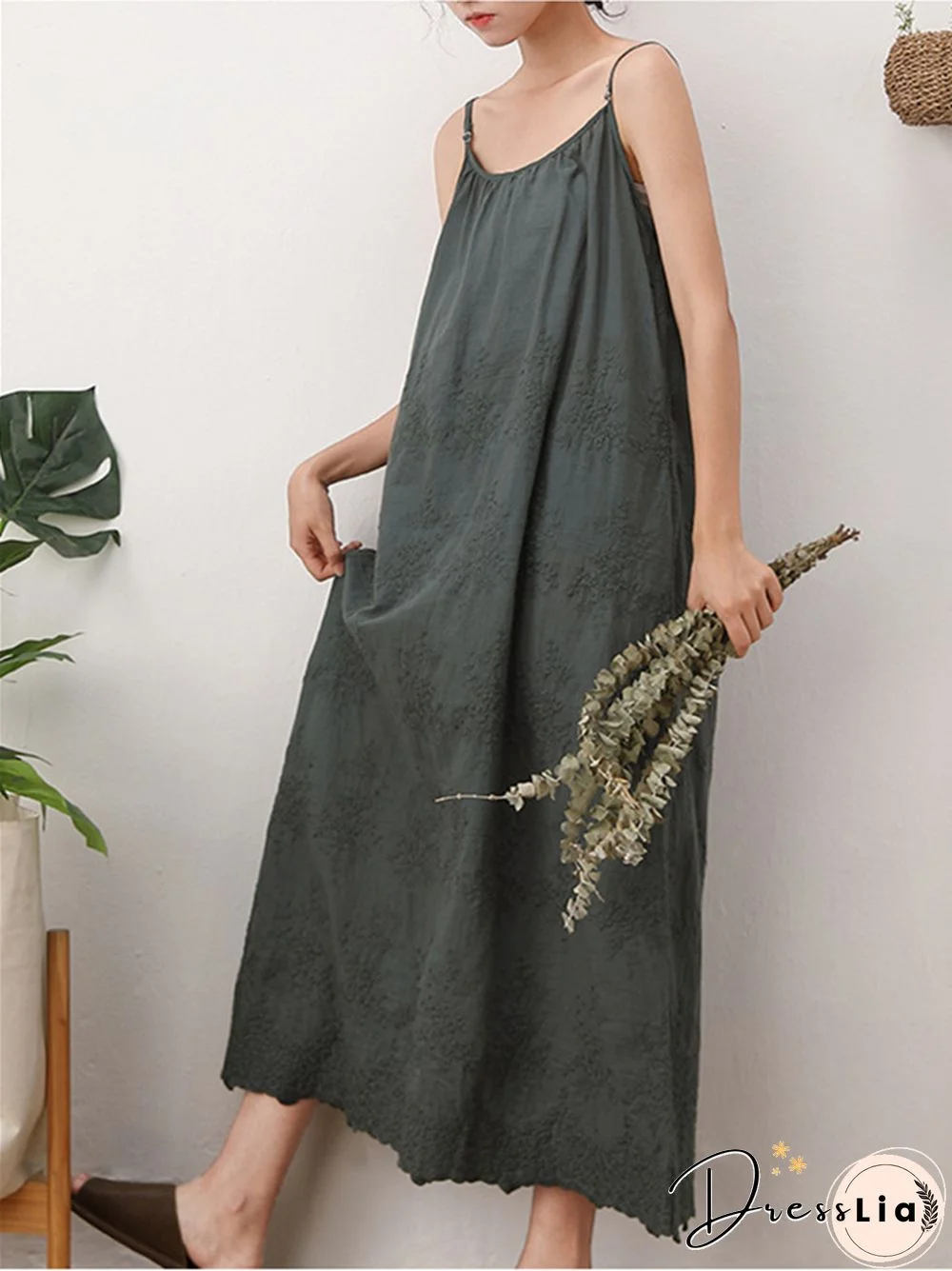 Fresh and Sweet Pure Color Dress Embroidered Loose Cotton Linen Skirt